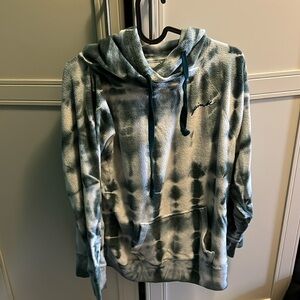 Victoria secret pink sweatshirt